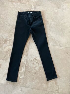 Levi's Black Skinny Jeans - Classic Five-Pocket
